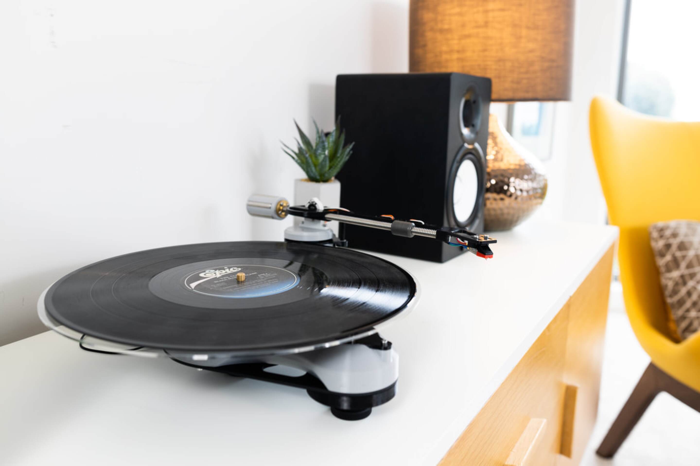 Startup designs turntable you can print and assemble yourself