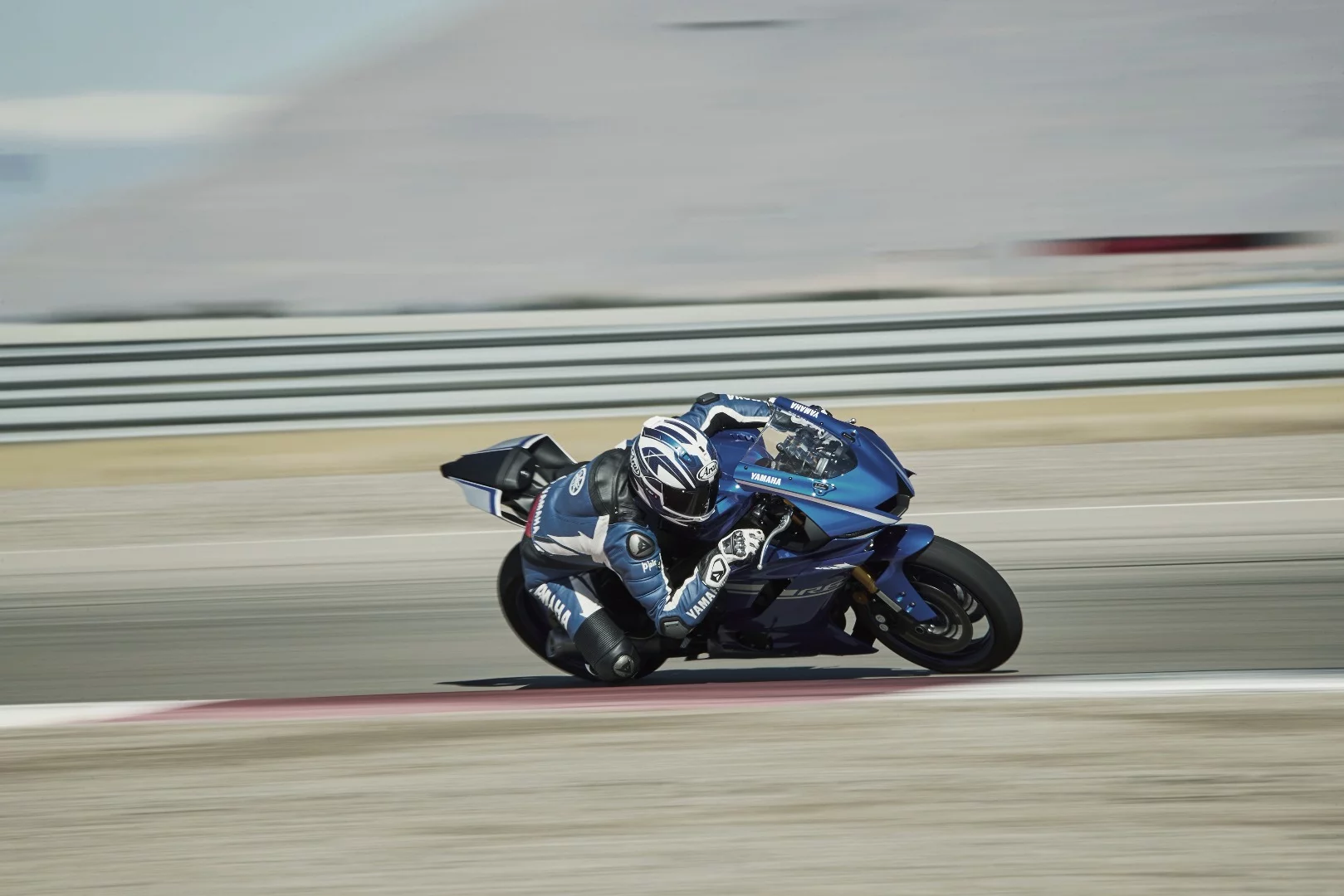 The 2017 Yamaha YZF-R6 in action