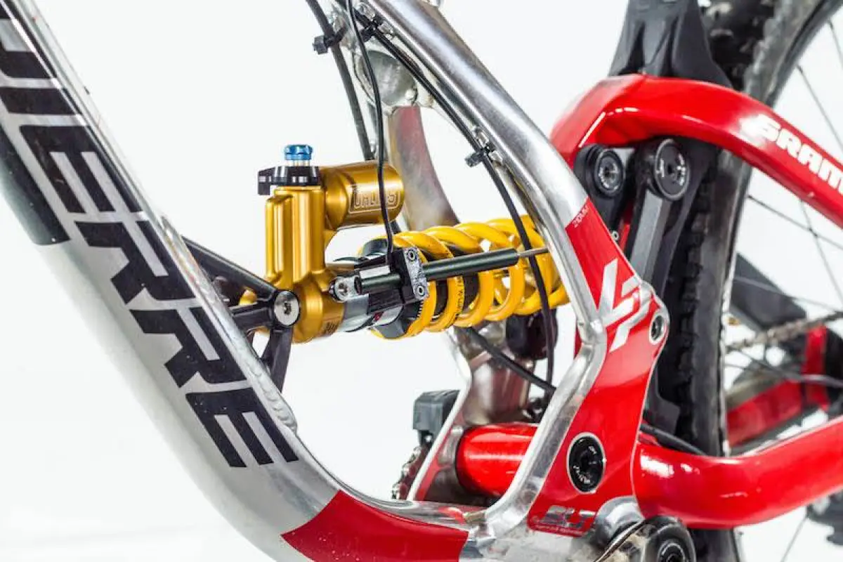 Mountain Bike Mounted Byb Assesses Suspension