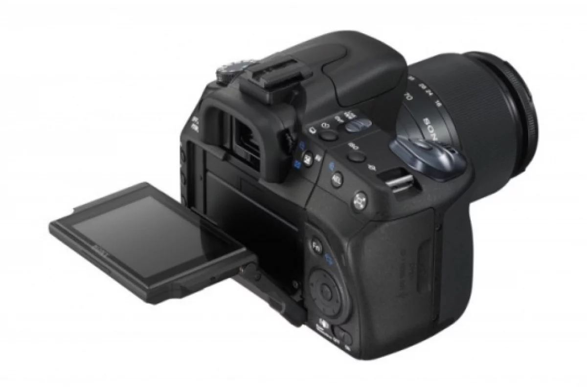 Sony expand DSLR range