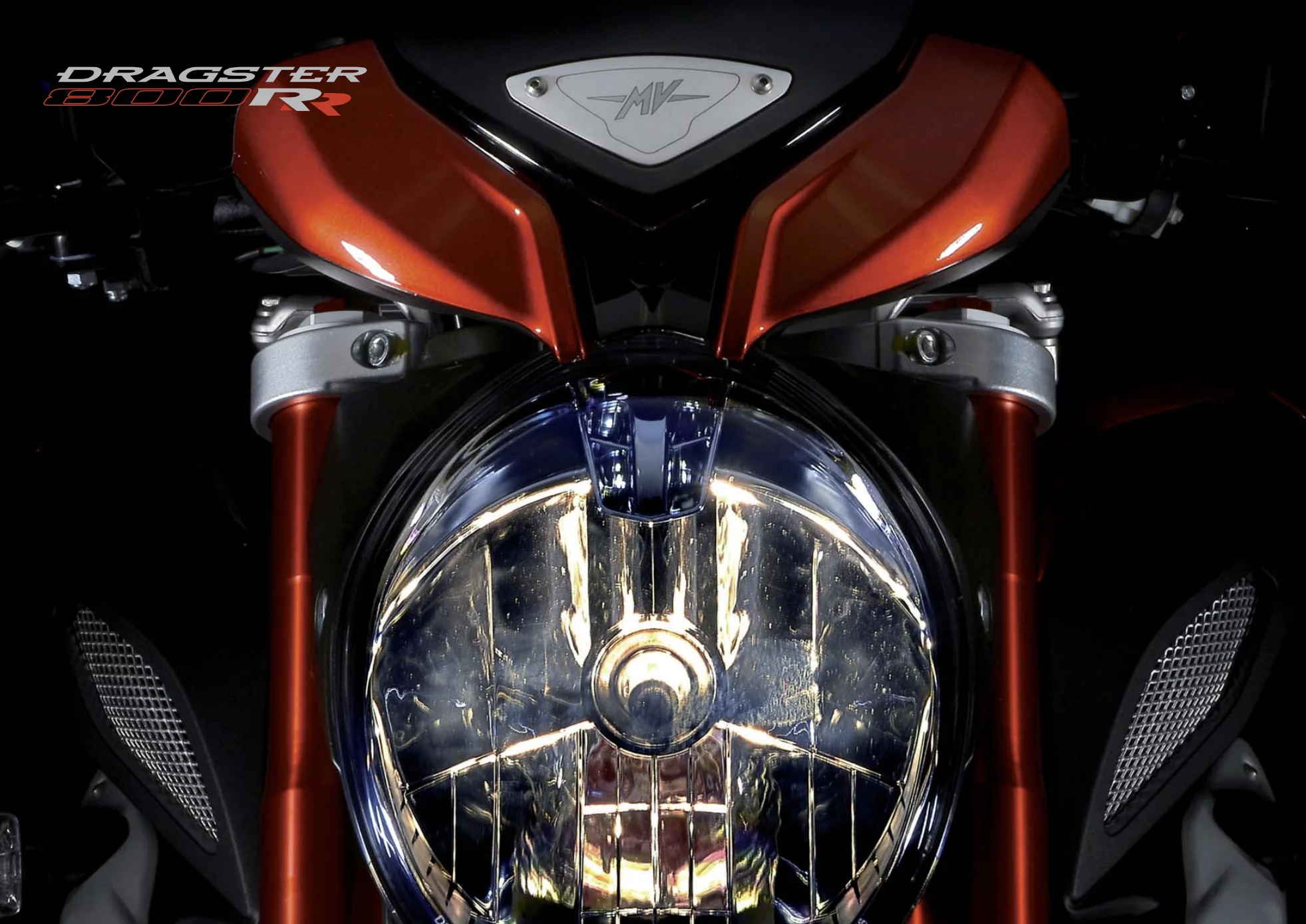 MV Agusta Brutale Dragster 800 RR headlight