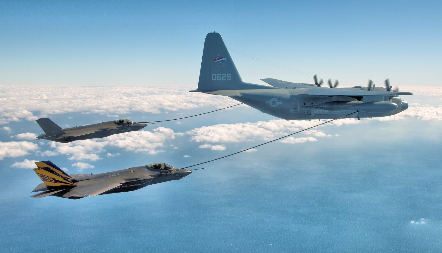 The refueling seen from a different angle – notice the drogue nozzles in place in the F-35C refueling ports