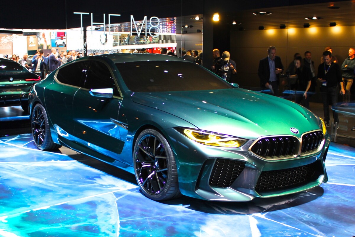 The theme for the unveil was green ice, as the dark jade M8 was uncovered