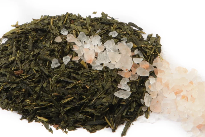 Dissolving polyphenols found in green tea in a saline solution instantly produces transparent coatings with a myriad of potential uses (Photo: Colin Dunjohn)