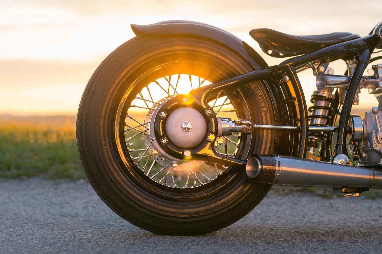 The wheel hubs of the BMW R5 Hommage are machined from special ISR parts