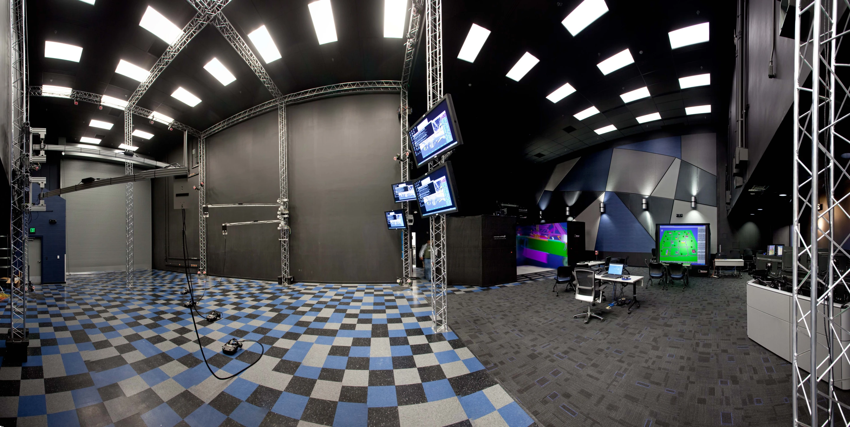 The models in the virtual environment directly provide manufacturing specifications