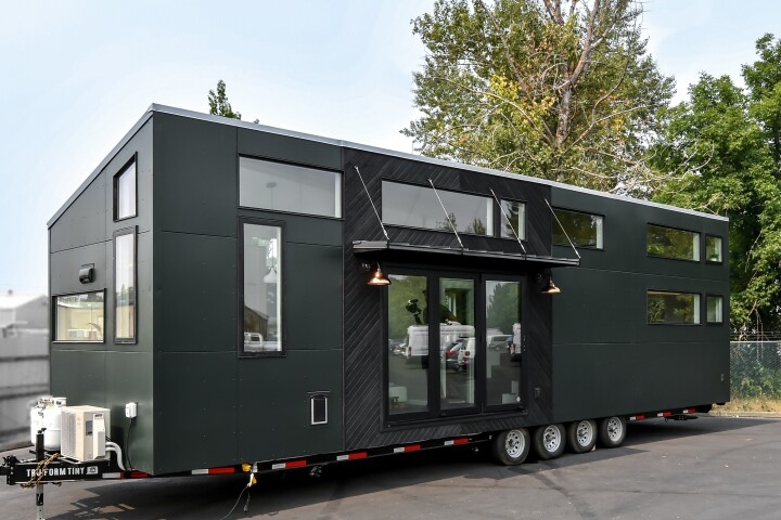 The Urban Park Max has a length of 38 ft (11.6 m)