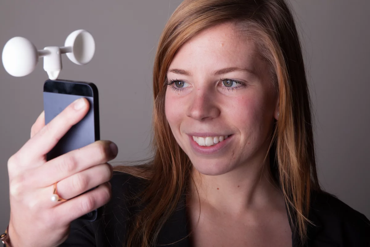 The Vaavud wind speed meter has no electronic components of its own