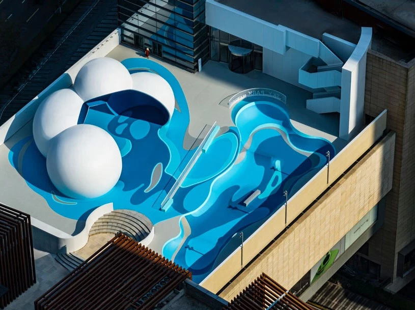 Perched atop the retail complex, the skatepark offers stunning views of Qingdao’s skyline