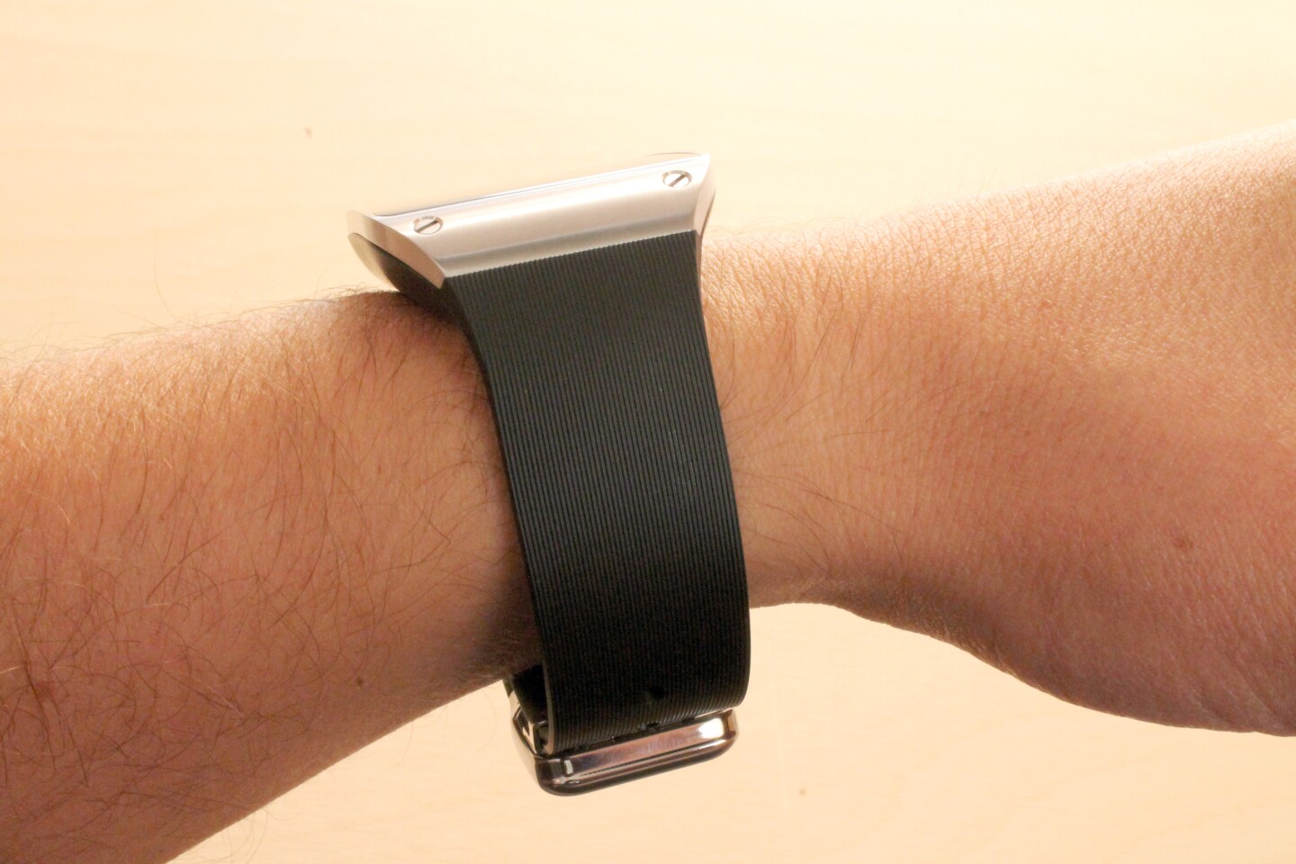 Though it's a little thick, we didn't find the watch to be too bulky, uncomfortable, or unsightly
