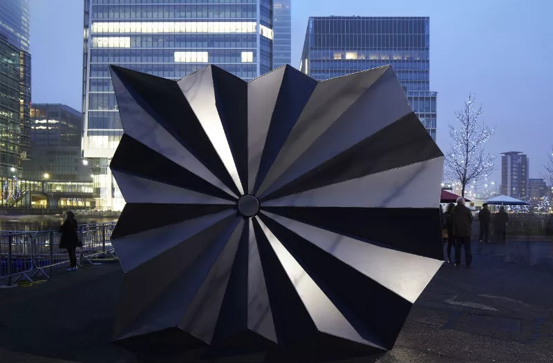 A side view of the closed kiosk