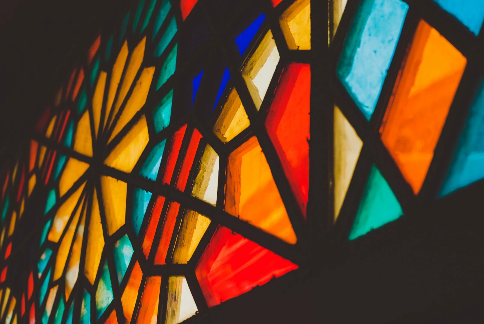 An old technique for making blue stained glass has now been used to make antibacterial materials