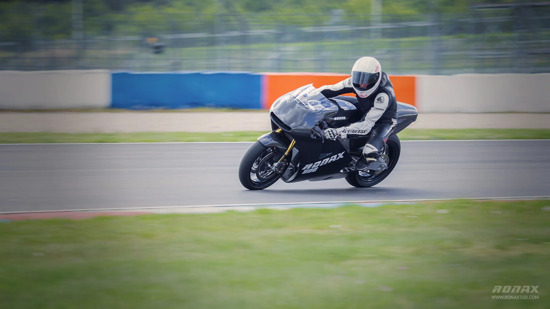 The Ronax 500 in action