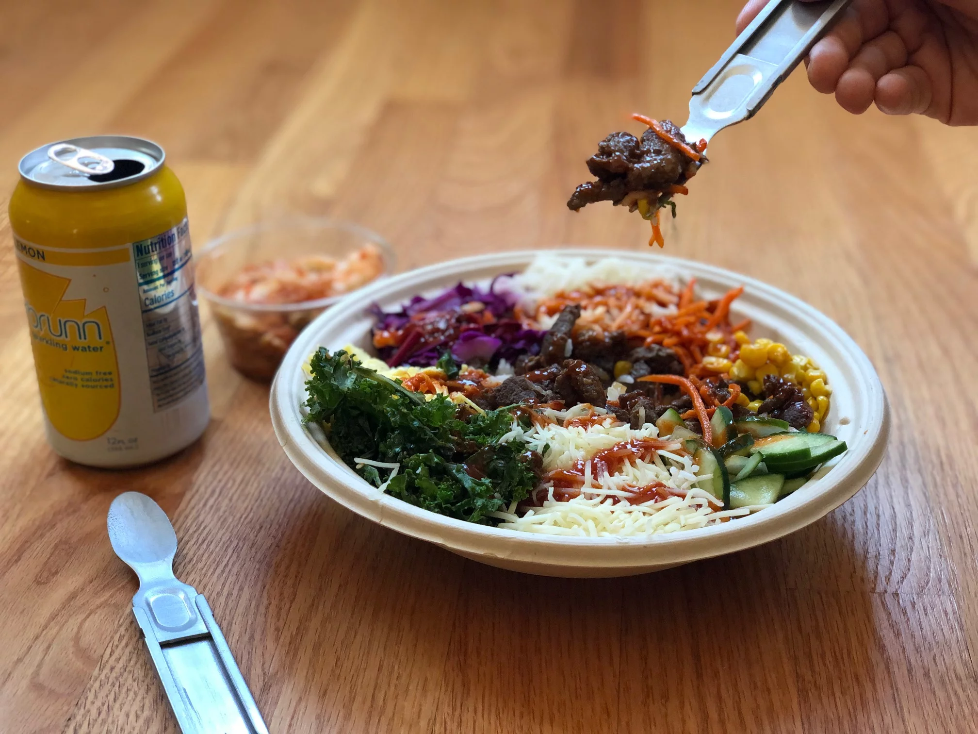 The Flatware set can be used in all kinds of situations, from eating out at a restaurant that only has plastic utensils, to takeout at the office, to outdoor events and more