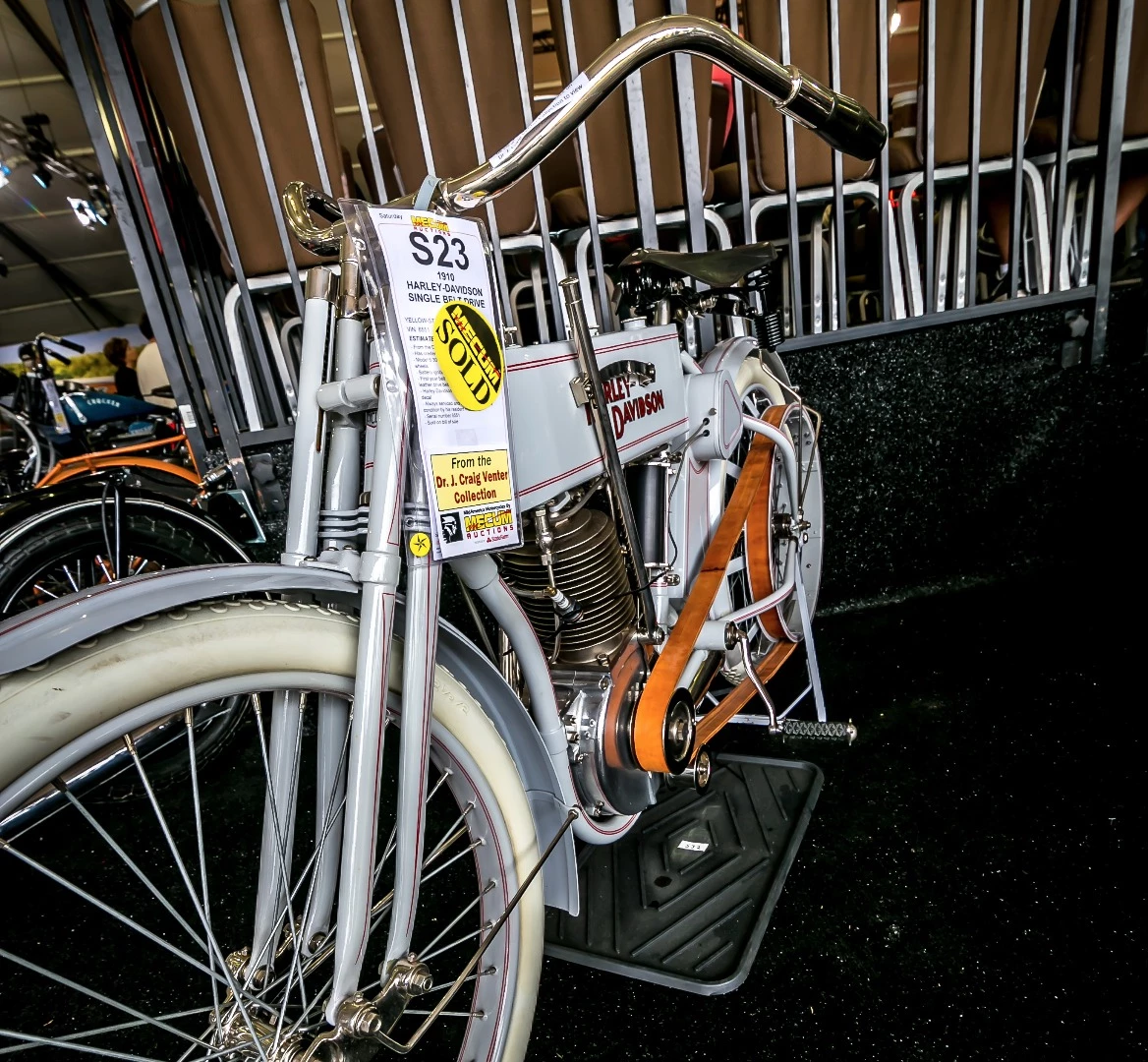 This very early and hence rare 1910 Harley 30 ci (500cc) belt drive single came with full documentation from the Venter Collection and fetched $79,200.