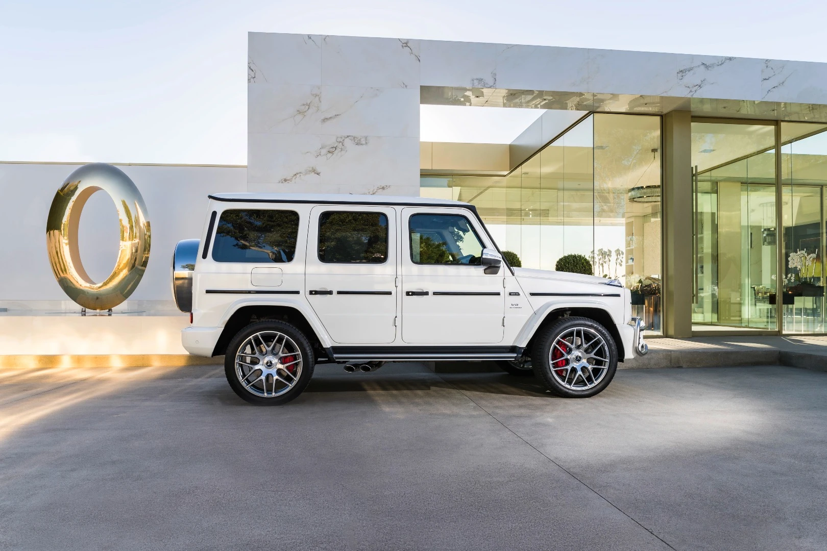 The Mercedes-AMG G 63 looks pretty damn sweet