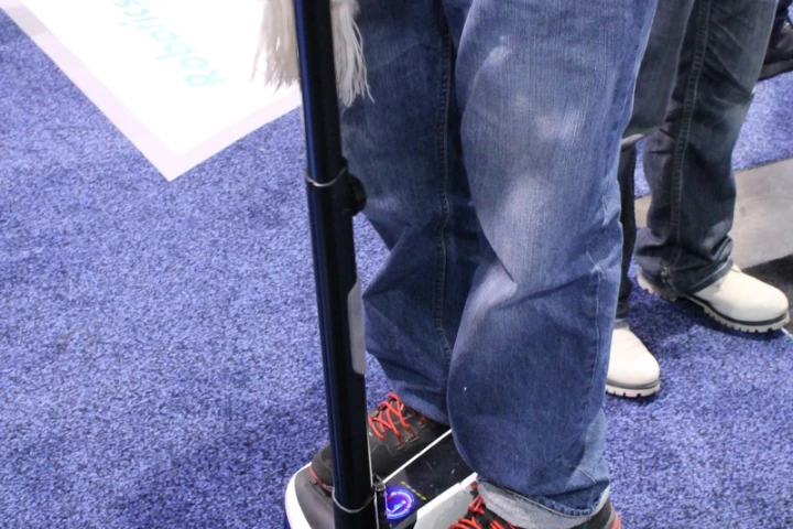 The InMotion R2 in action at CES (Photo: Eric Mack/Gizmag.com)