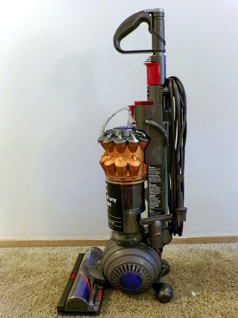 The Dyson Small Ball fills the gap between full uprights and portables