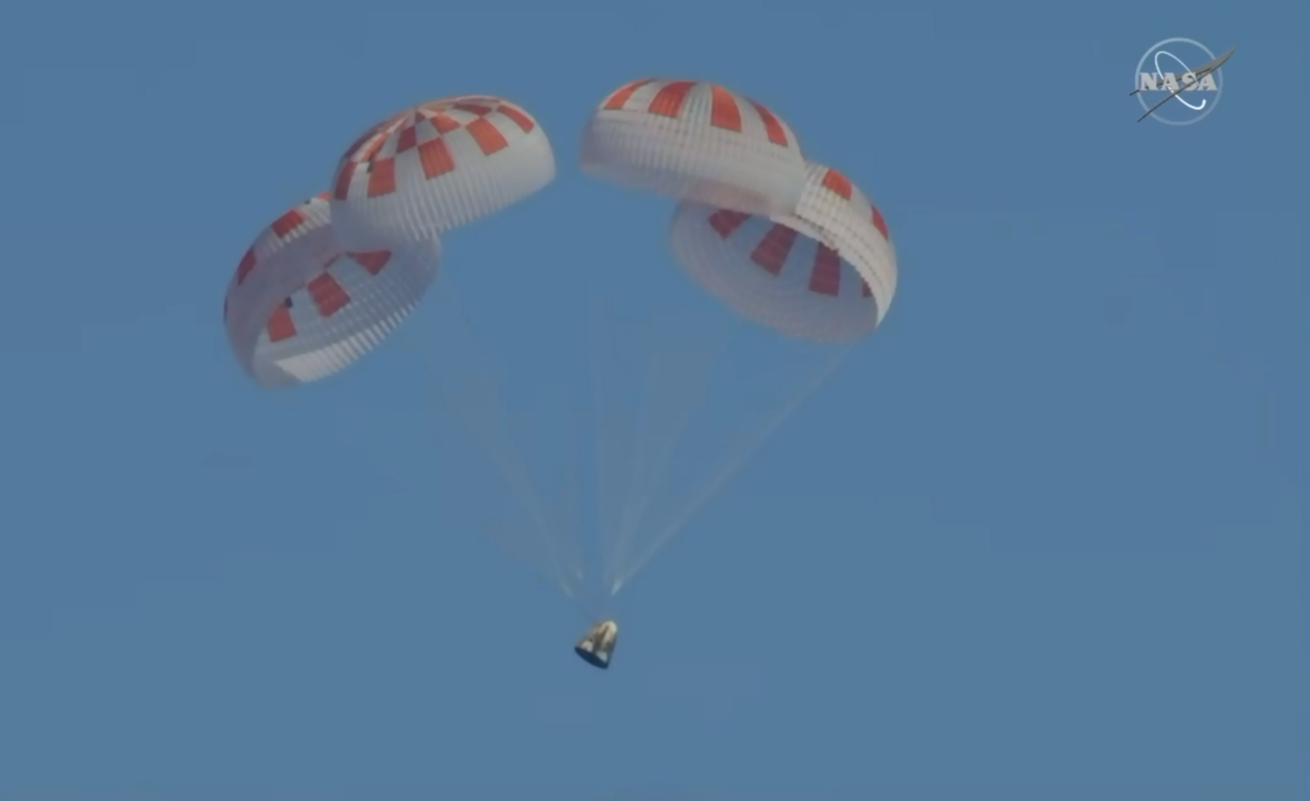 Demo-1 deploying parachutes