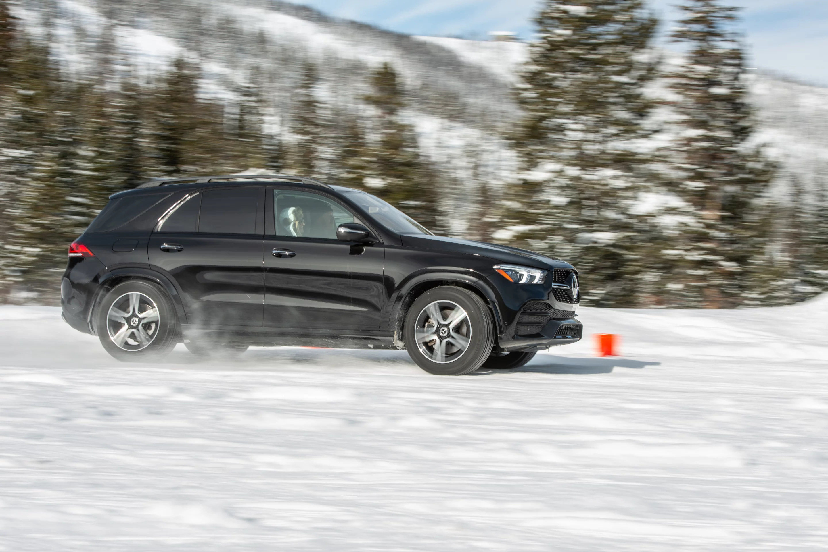 Turning off traction control changes things immensely for the 2020 GLE 450, causing a lot of slip and sideways movement. Even if the driver is being careful