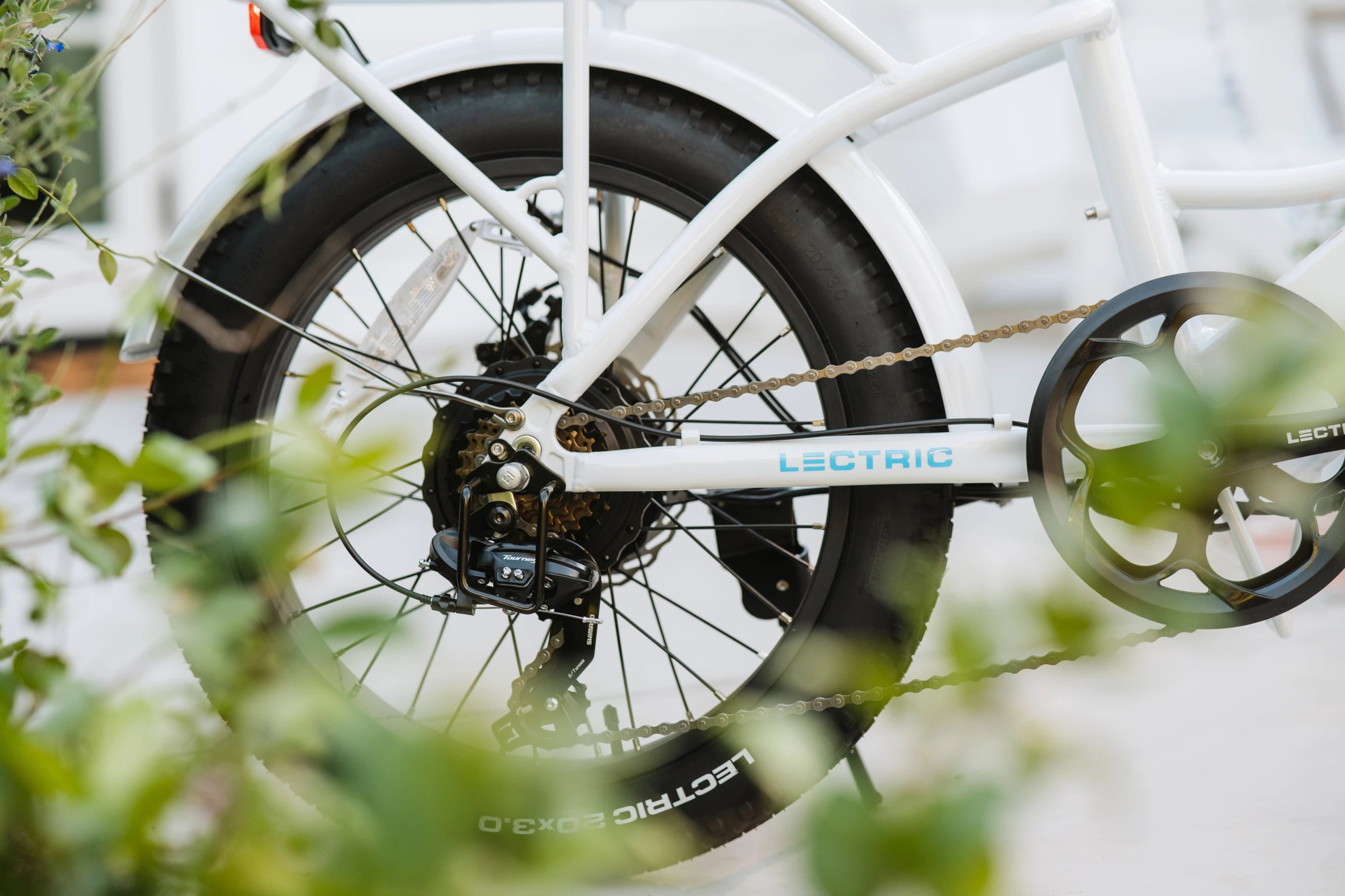 The XP 3.0 comes with a 1,000-W peak hub motor, a 45 or 65 mile battery and a seven-speed mechanical gearset