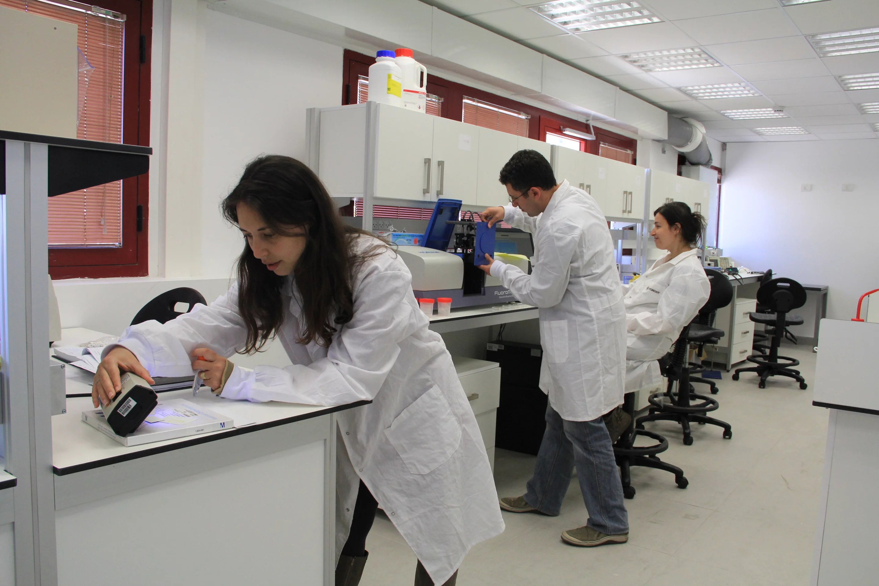 The battery employs chemically synthesized molecules dubbed "nanodots" (Photo: StoreDot)