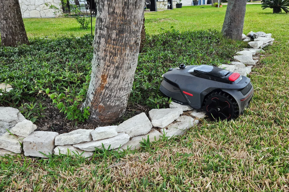 I did not mark this seemingly obvious and large obstacle as a no-go initially, thinking that the LiDAR paired with the front AI-powered camera would have no issues. Boy, was I wrong. Eventually, I marked that entire area as a no-go, as not only was it wrecking the wall, but it was also destroying the mow deck