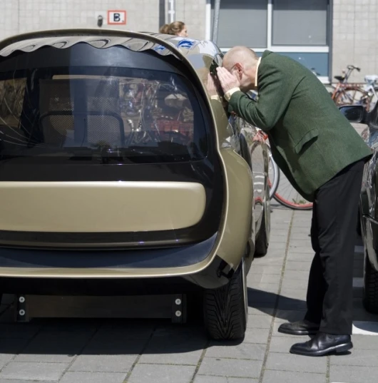 Curiosity guaranteed - the c,mm,n car