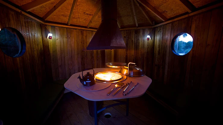 Atlantic Surf Pod barbecue facilities and sheltered dining