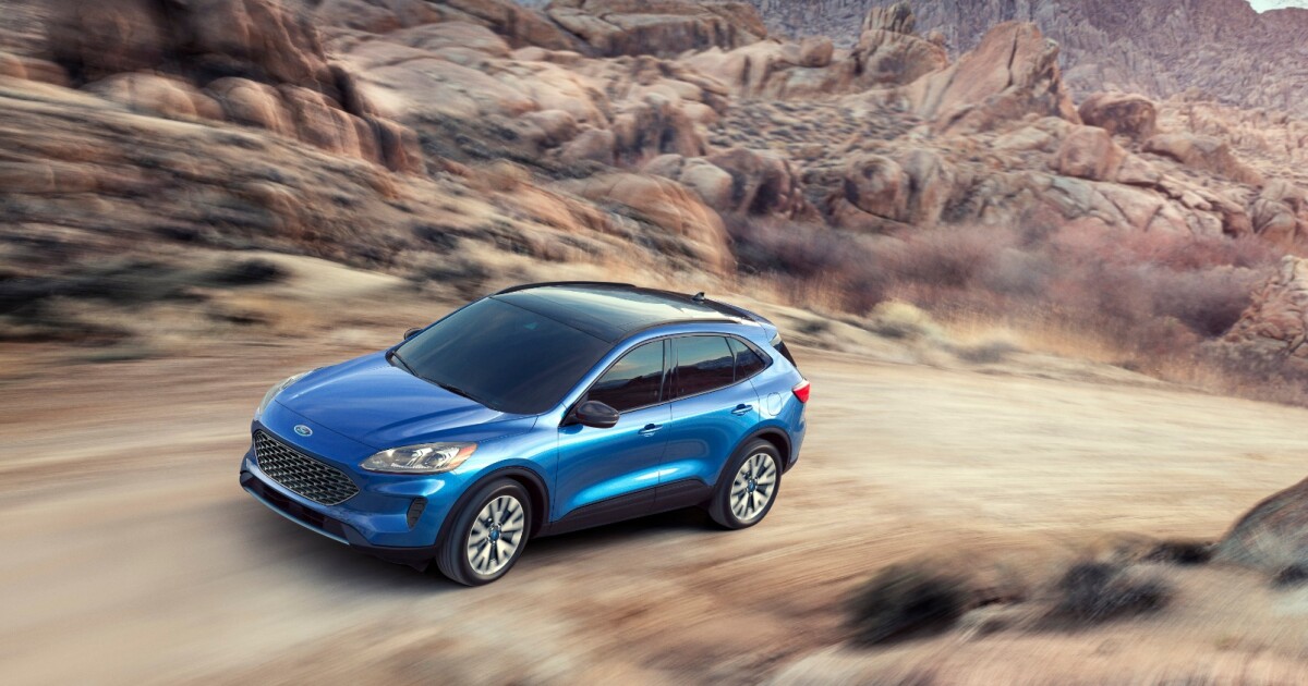 Ford brings new plug-in hybrid powertrains to 2020 Escape, with 30-mile