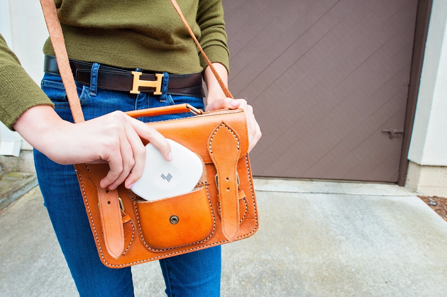 It is easy to carry around