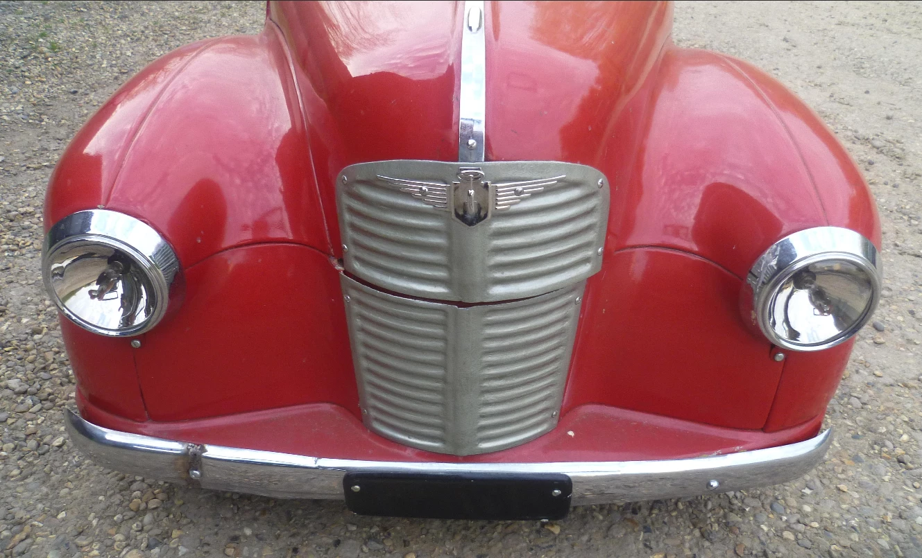 Early sixties Austin J40 pedal car | Estimate: £3,000 to £4,000 ($3,600 to $4,800)