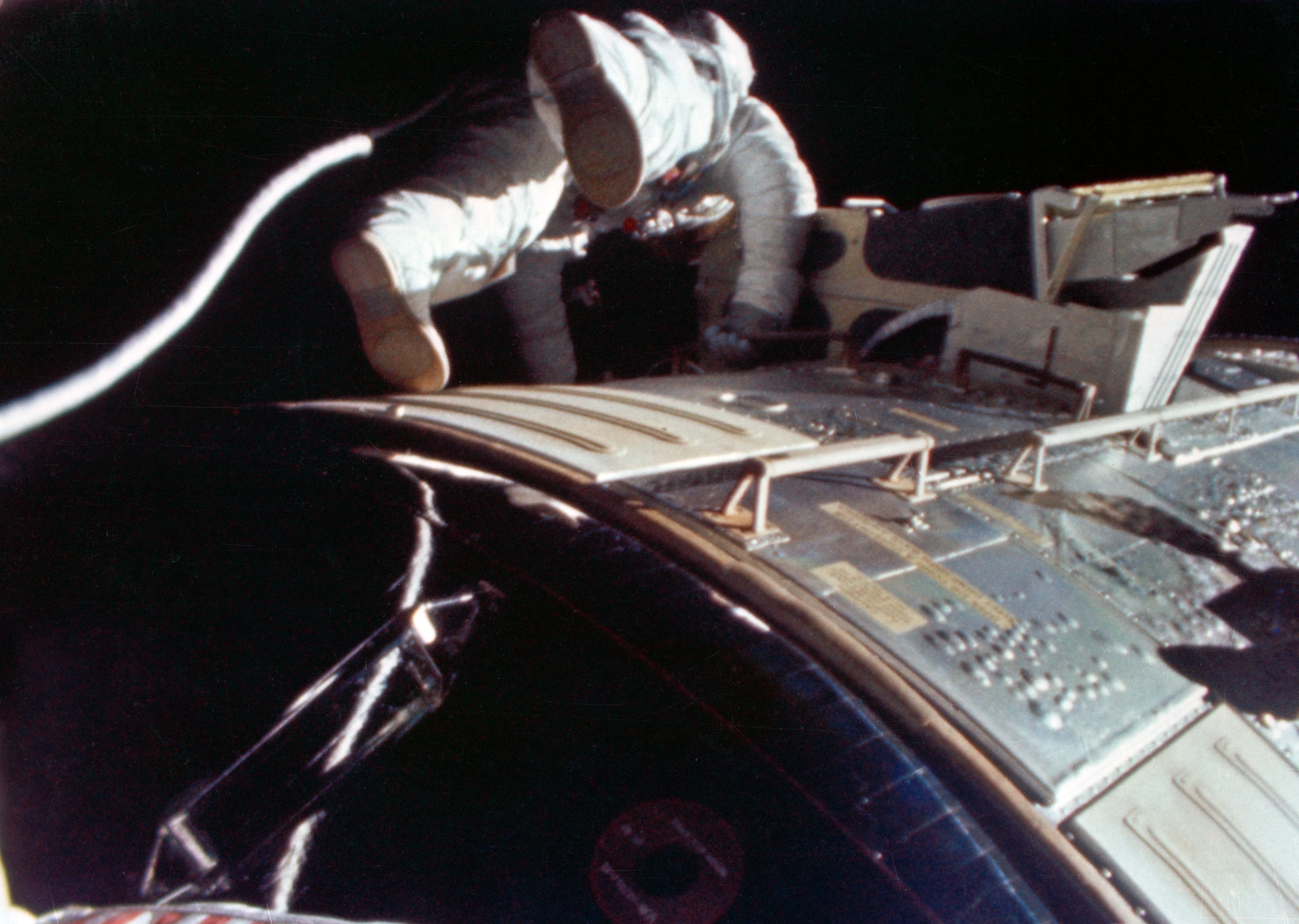 Worden's deep-space spacewalk