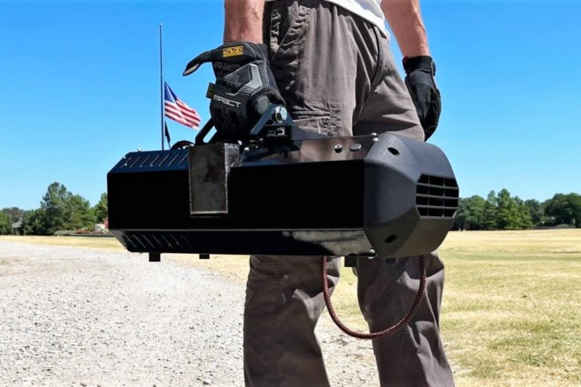 World's smallest 8kW generator rocks a deafening microturbine