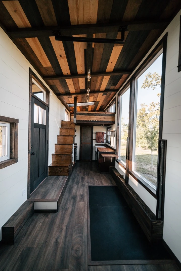 The Silhouette's interior
