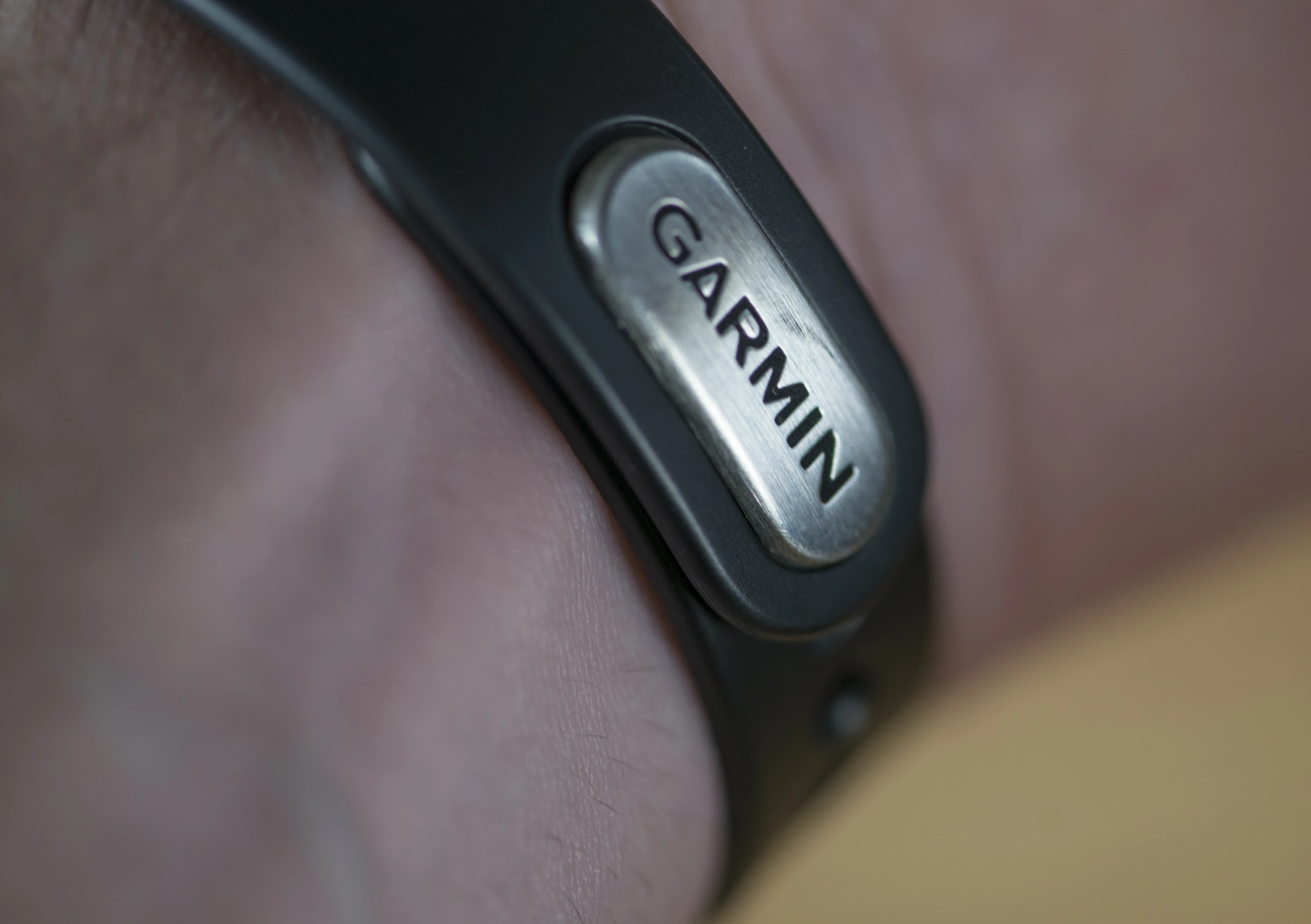 The fastening of the Garmin Vivosmart band (Photo: Simon Crisp/Gizmag.com)