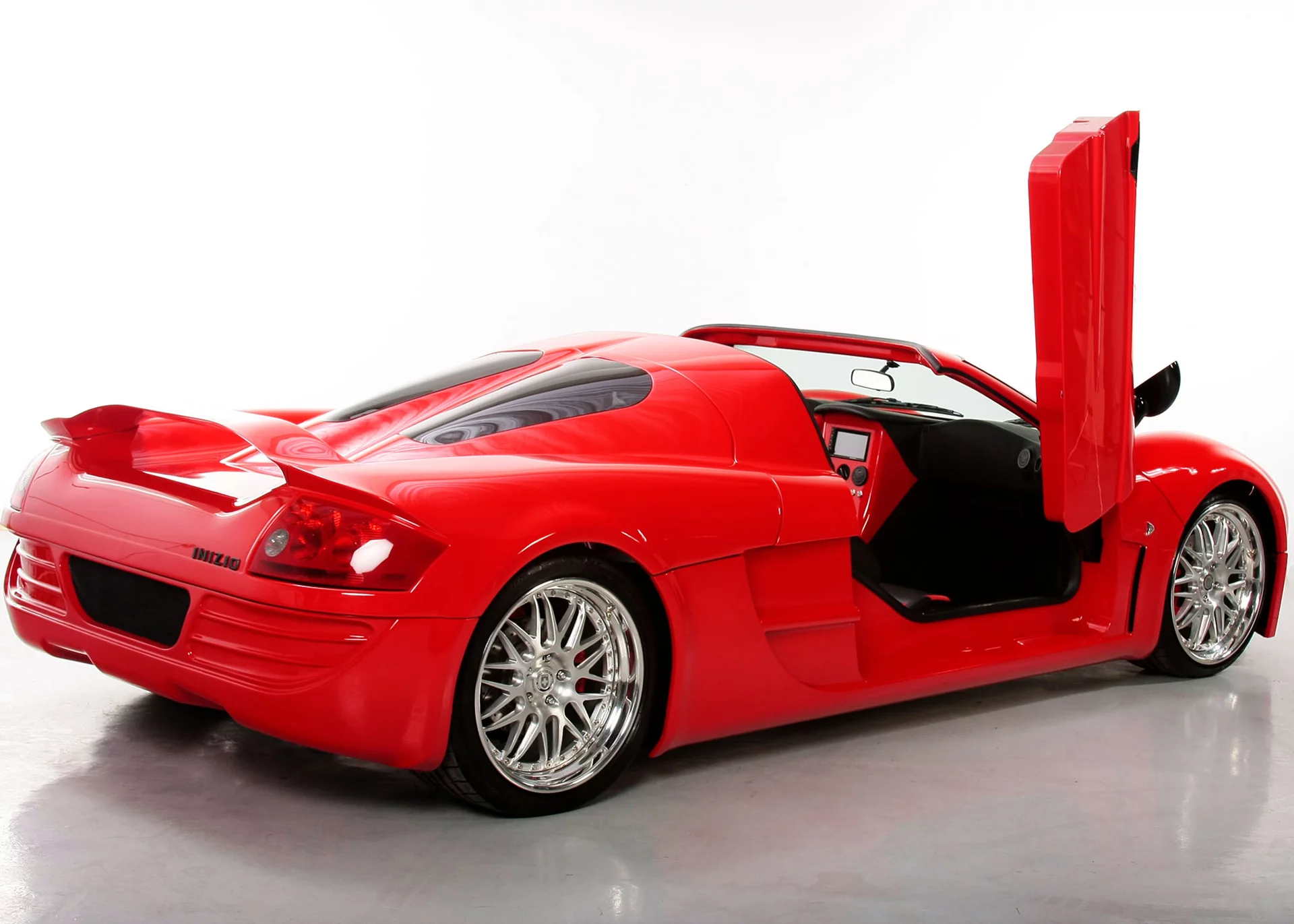 Li-ion Motor's Inizio EV