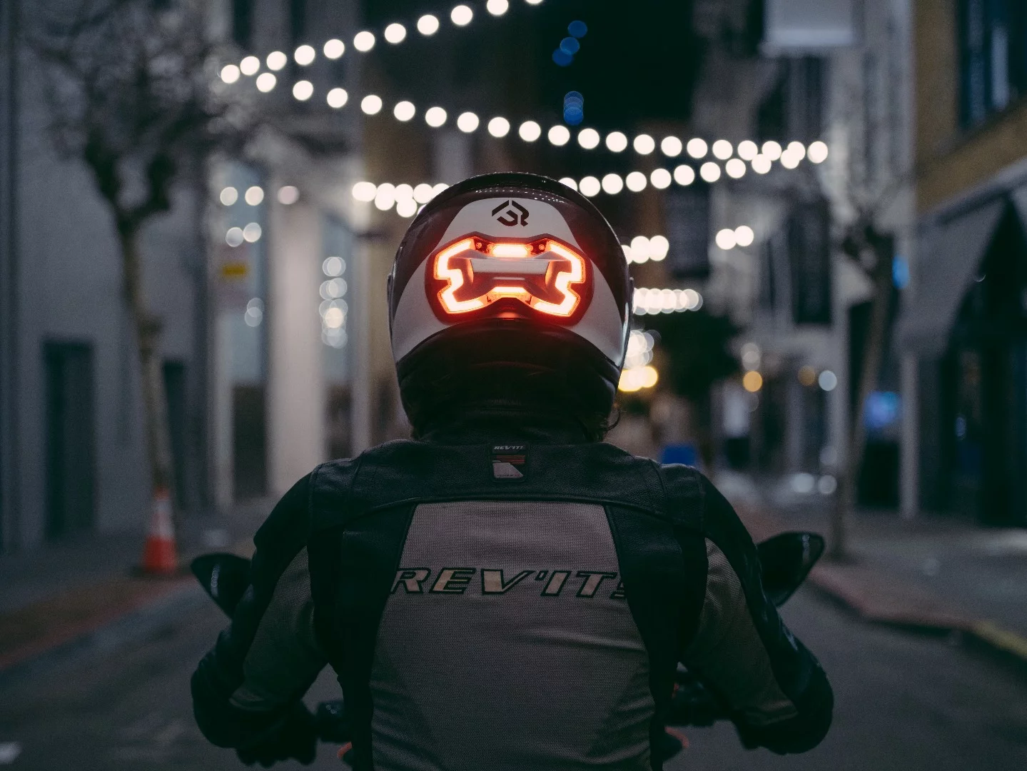 Placing the Brake Free on the helmet makes the light more visible to other road users