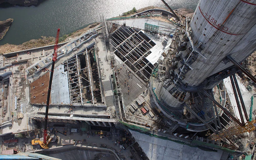 Bird's eye image of the statue