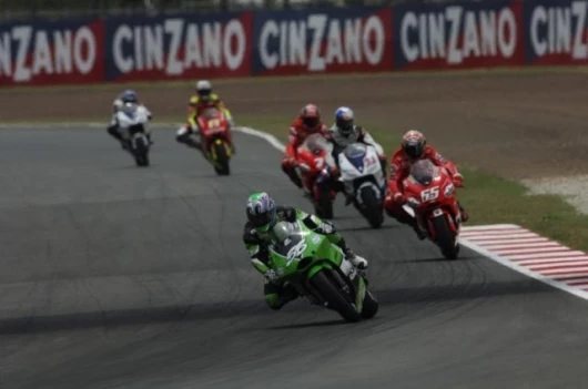 Shinya Nakano's Kawasaki leads Loris Capirossi, John Hopkins and Carlos Checa