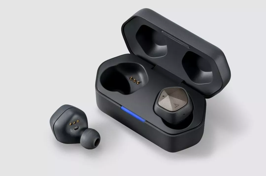 The reshaped charging case is also more compact than the original, yet enables a total of 29 hours of playback