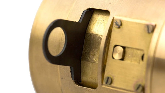 The Waterhouse Aperture System on the Petzval lens