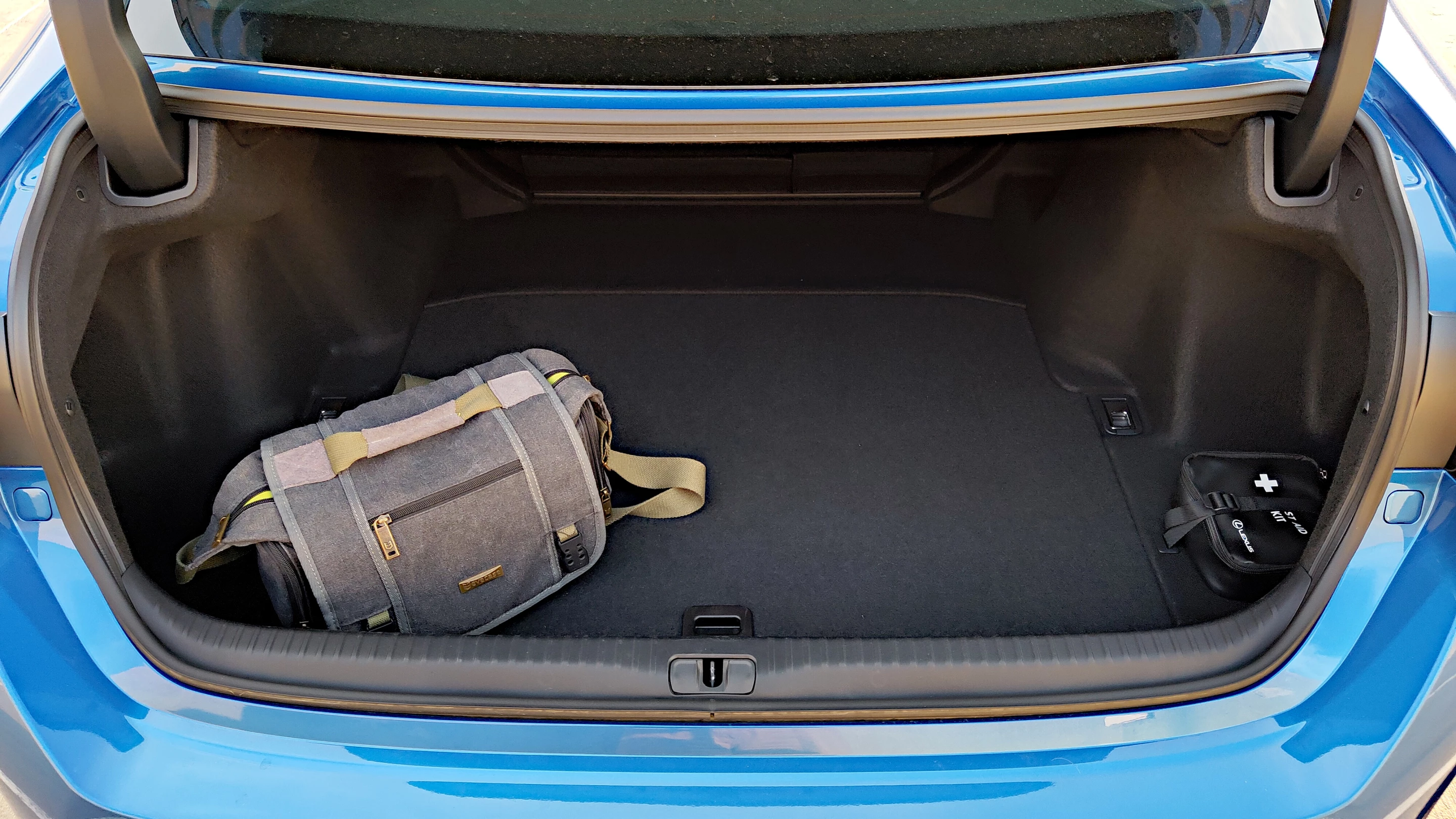 The trunk of the Lexus RC 350 is relatively small for the segment, as our shoulder bag here demonstrates