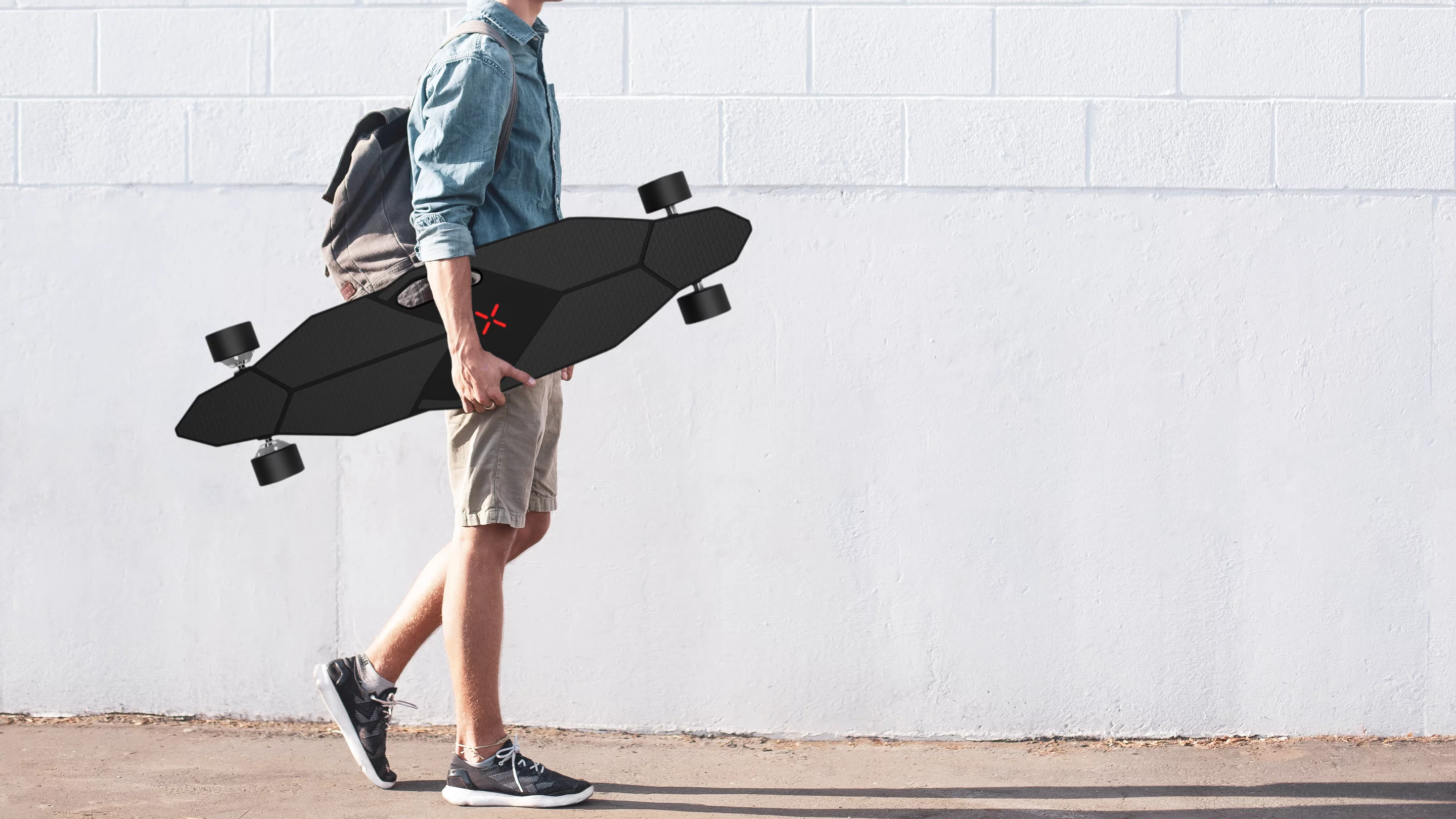 The M1 electric skateboard offers a top speed of 22.5 mph and per-charge range of 12.42 miles