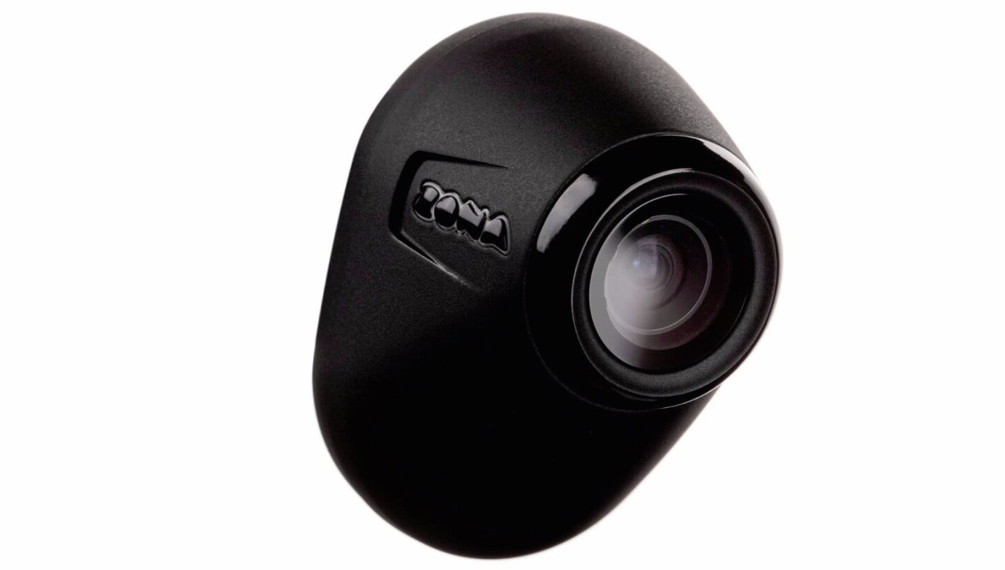 Zona's digital camera sits next to the license plate, weighs 115 g (4 oz) and is powered directly from the motorcycle's battery
