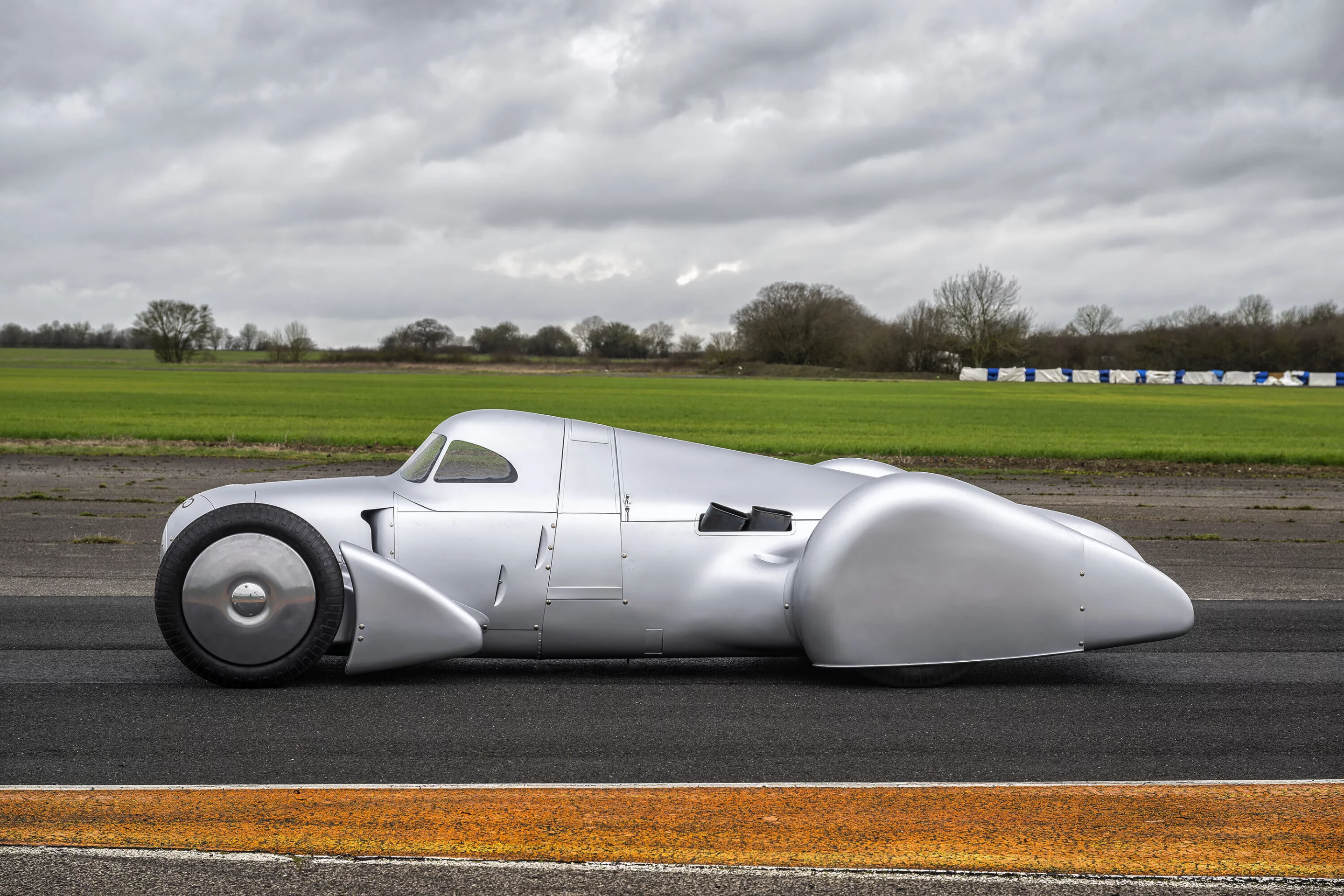How come its so fast? The Lucca is powered by a huge V16 behind the driver but weighs around the same as a Mazda MX-5