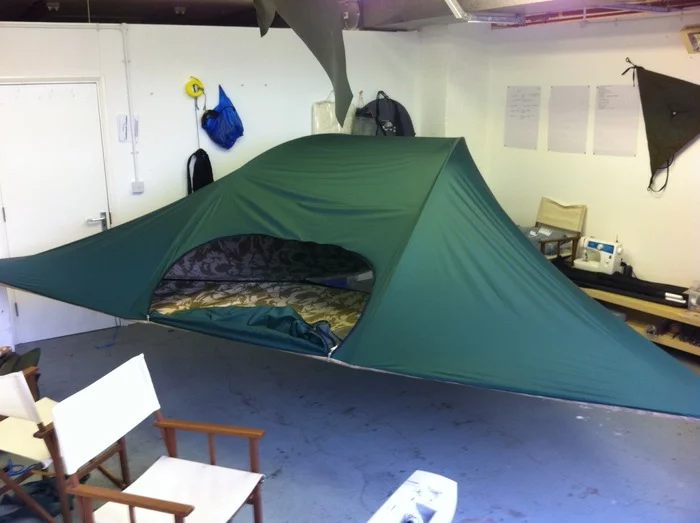 Options for Stingray include accessories such as shoe drying rack, luggage nets, and iPad pouches