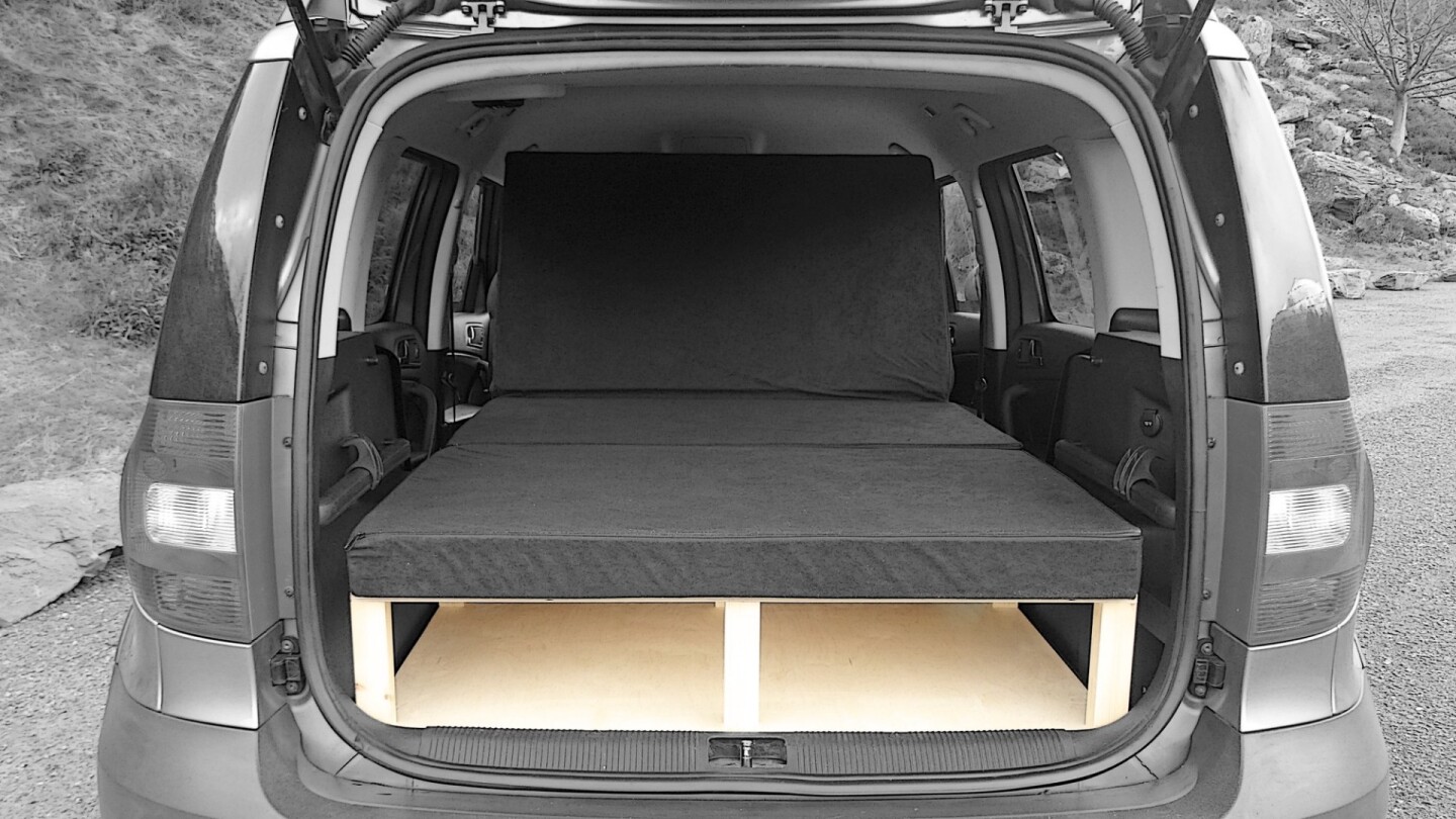 Yeti kit sofa configuration