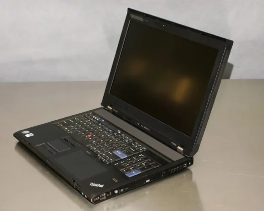 ThinkPad W700ds right angle image