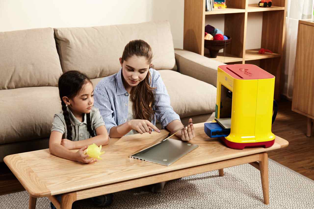 The printer is designed to be easy to use, with an auto-calibration system designed to provide the best possible prints without the need for any manual adjustments